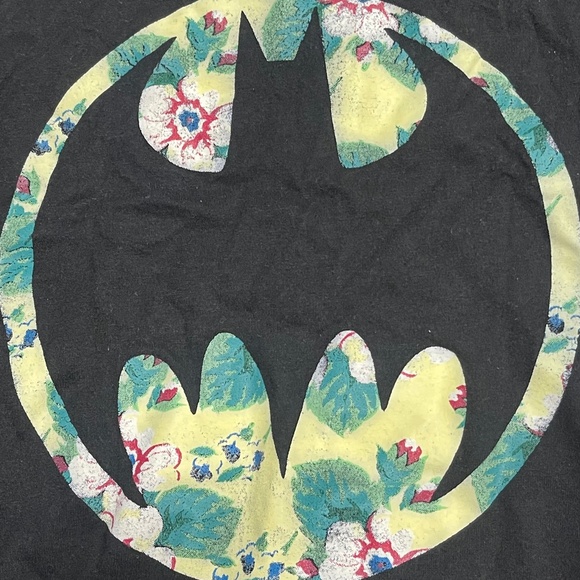 Batman Tee with Floral Design - Picture 2 of 3